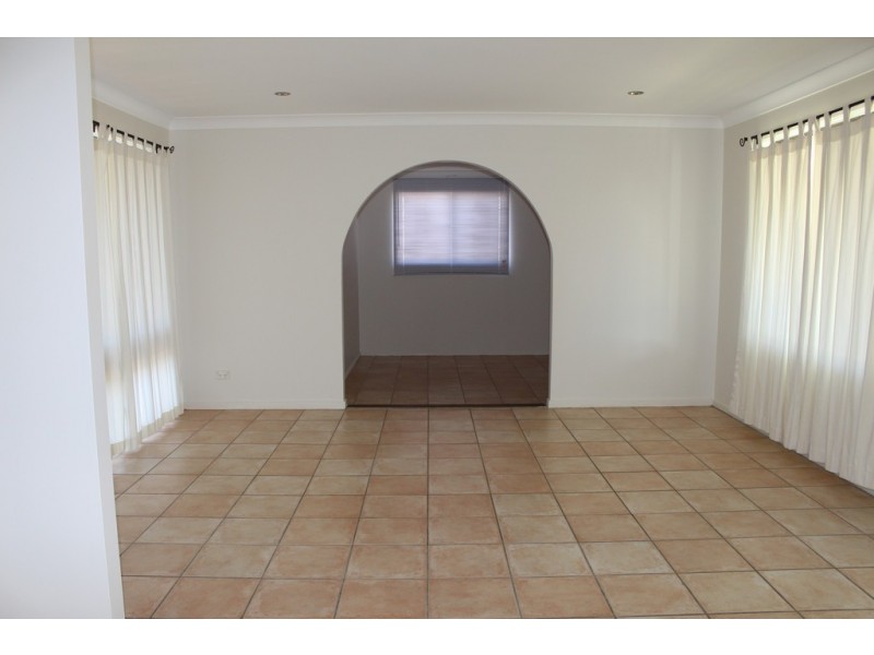 8 Glenholme Way, Culburra Beach NSW 2540