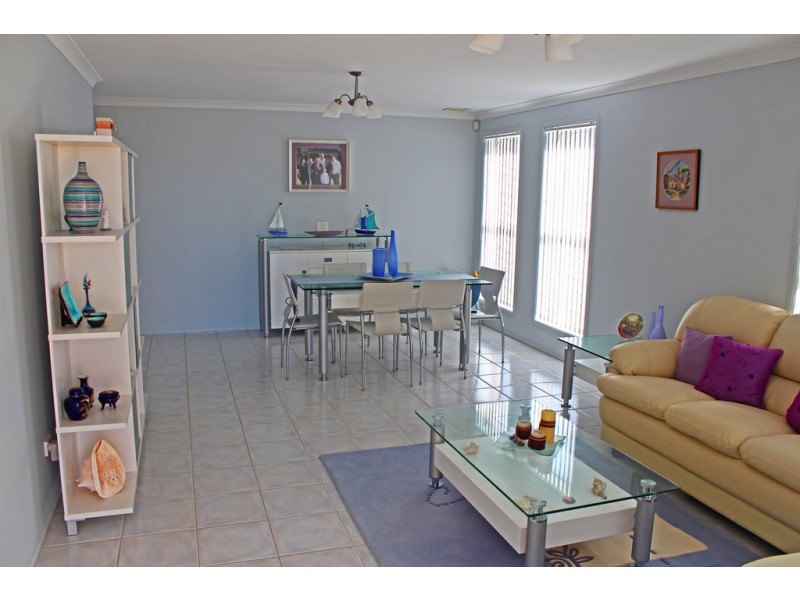 43 Eastbourne Avenue, Culburra Beach NSW 2540