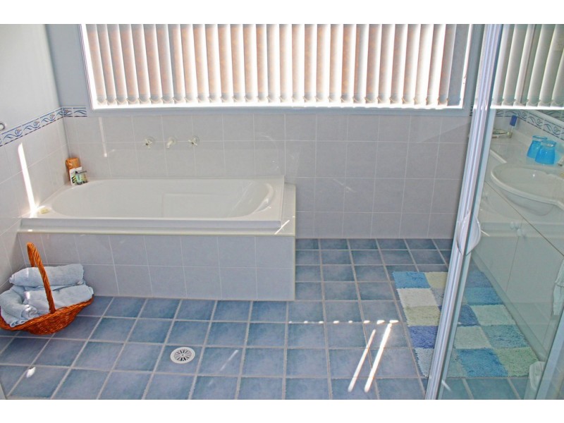 43 Eastbourne Avenue, Culburra Beach NSW 2540