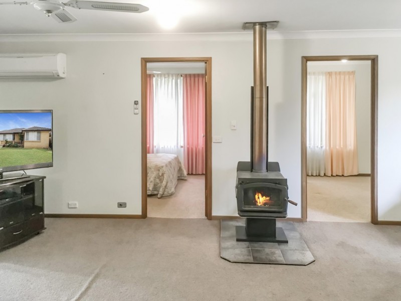 6 TURVEY CRESCENT, St Georges Basin NSW 2540