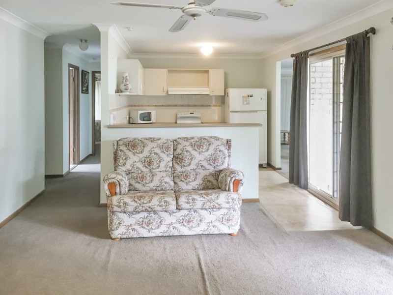 6 TURVEY CRESCENT, St Georges Basin NSW 2540