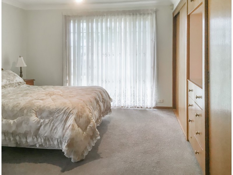 6 TURVEY CRESCENT, St Georges Basin NSW 2540