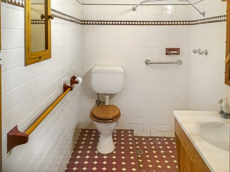 18 Krestrel Avenue, Sanctuary Point NSW 2540