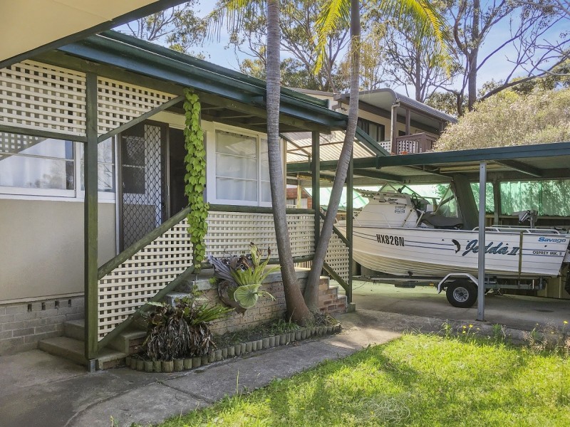 18 Krestrel Avenue, Sanctuary Point NSW 2540