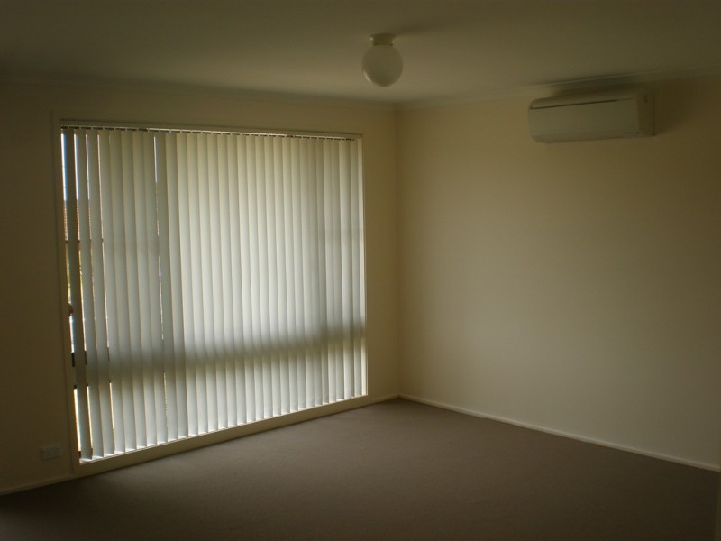 2 Balmaringa Avenue, North Nowra NSW 2541