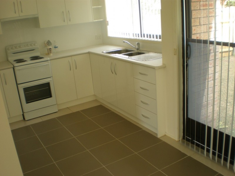 2 Balmaringa Avenue, North Nowra NSW 2541