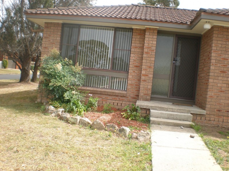 2 Balmaringa Avenue, North Nowra NSW 2541