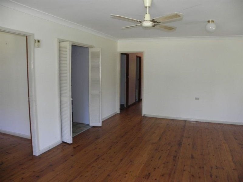 12 Elyard Drive, Nowra NSW 2541