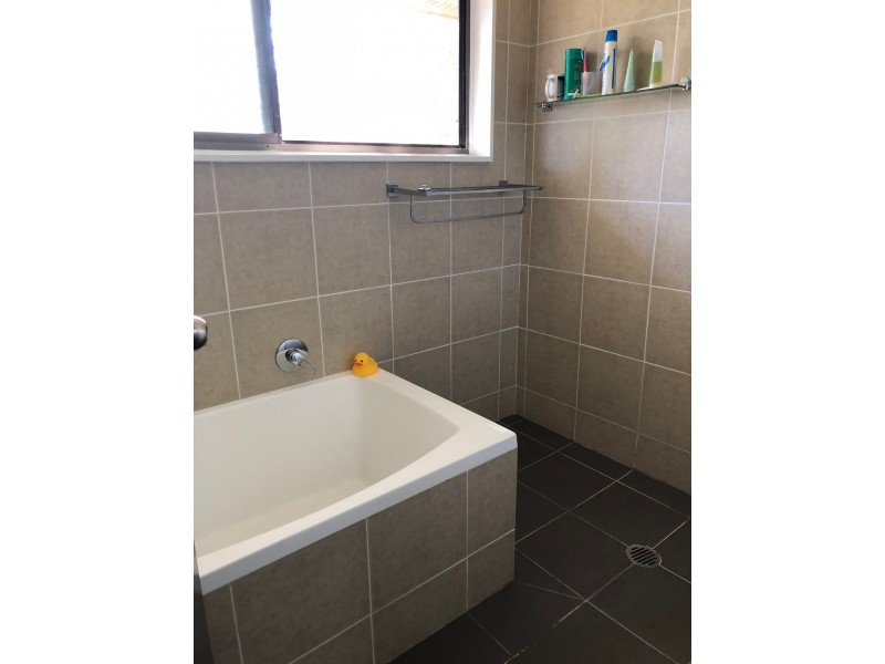 2 Abergeldie Street, Nowra NSW 2541