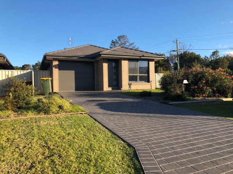 2A Banool Circuit, Bomaderry NSW 2541