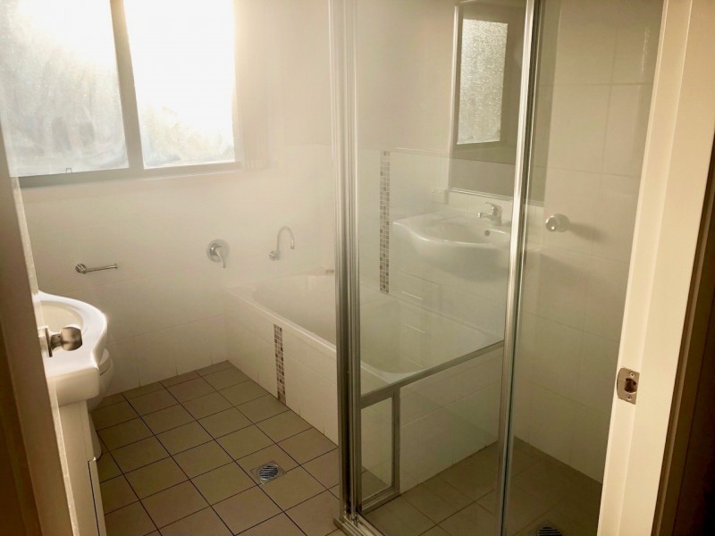 2A Banool Circuit, Bomaderry NSW 2541