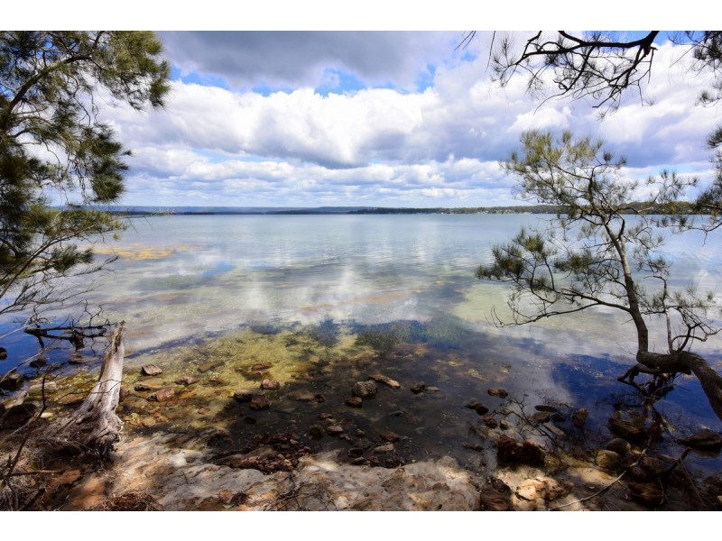 241 Walmer Avenue, Sanctuary Point NSW 2540