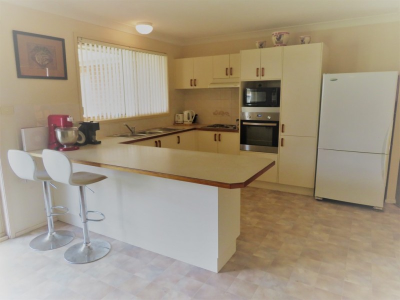 3 ALMOND GROVE, Worrigee NSW 2540