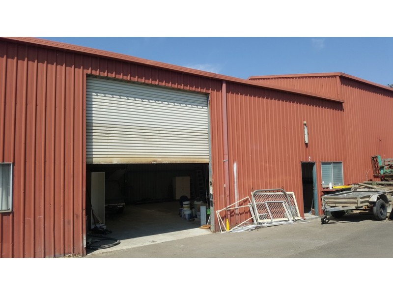 2/64 Railway Street, Bomaderry NSW 2541