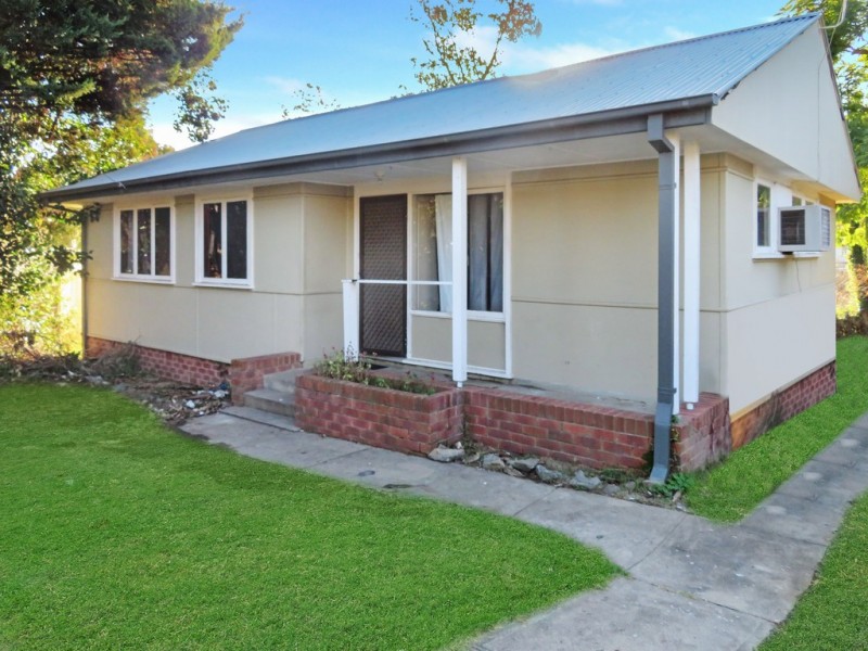 2 MCGUIRE AVENUE, Nowra NSW 2541