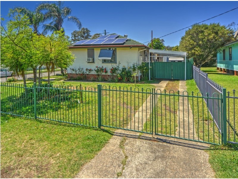 22 MCKAY STREET, Nowra NSW 2541