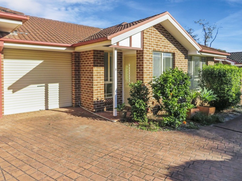 3/7 HAMILTON PLACE, Bomaderry NSW 2541