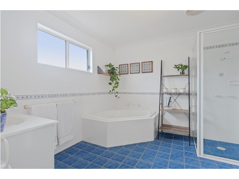 7 TURVEY CRESCENT, St Georges Basin NSW 2540