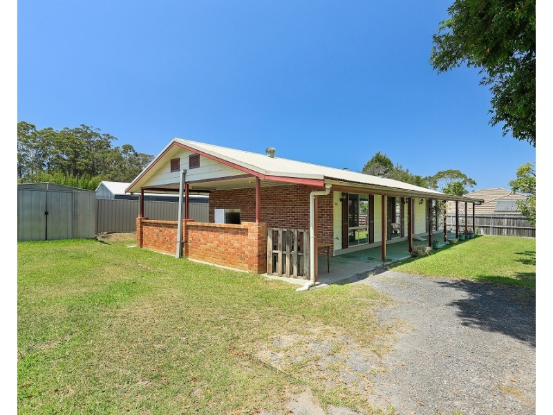 17 TASMAN ROAD, St Georges Basin NSW 2540