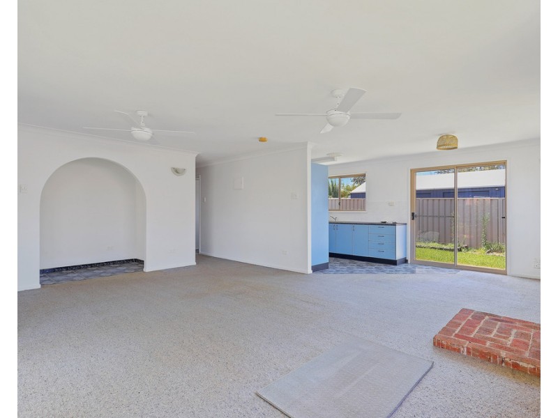 17 TASMAN ROAD, St Georges Basin NSW 2540