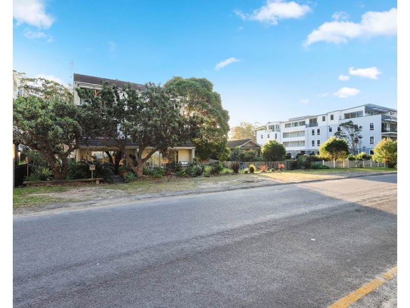 5-6 Beach street, Huskisson NSW 2540