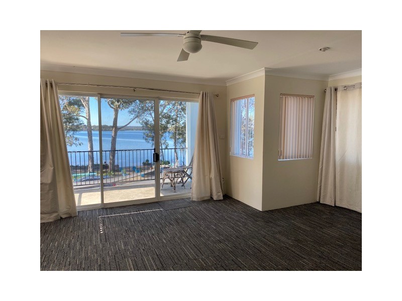 4 Island Point Road, St Georges Basin NSW 2540