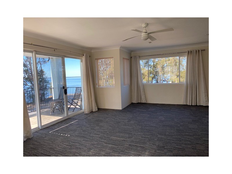 4 Island Point Road, St Georges Basin NSW 2540