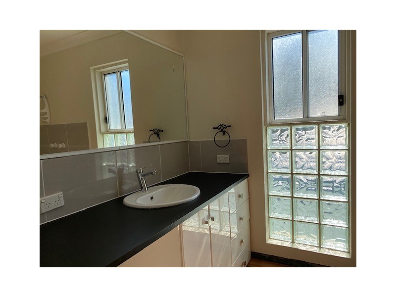 4 Island Point Road, St Georges Basin NSW 2540