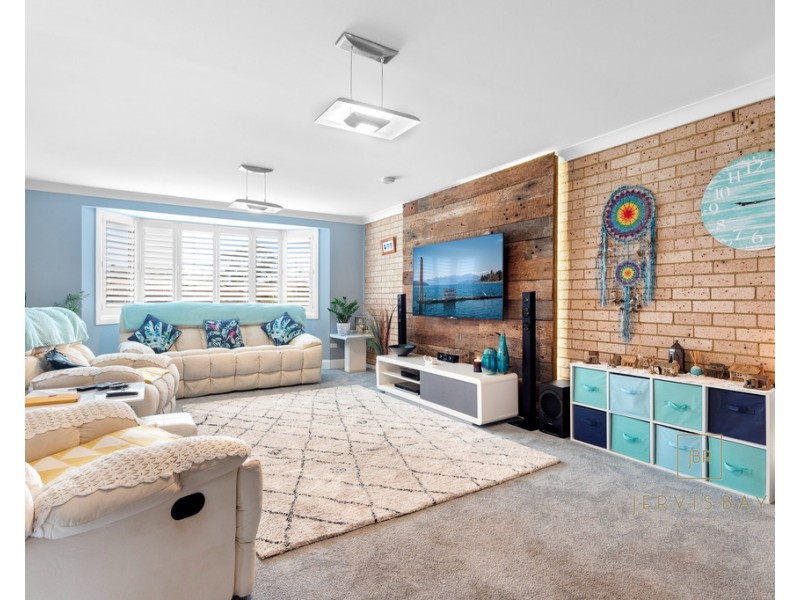 9 Kingsford Smith Crescent, Sanctuary Point NSW 2540
