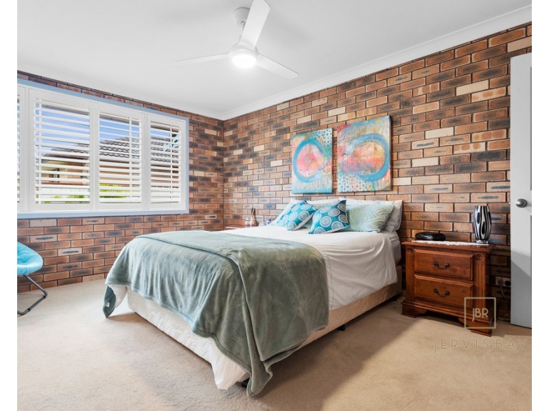 9 Kingsford Smith Crescent, Sanctuary Point NSW 2540