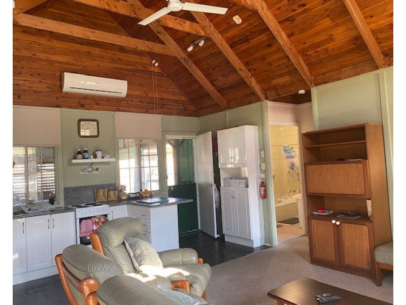 1 Azalea avenue, Sanctuary Point NSW 2540