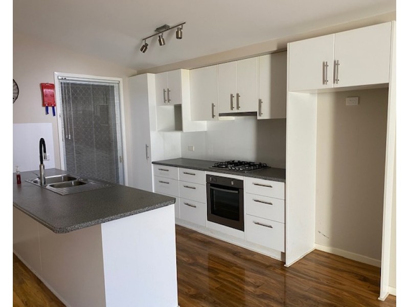 2/3 Leumeah Street, Sanctuary Point NSW 2540