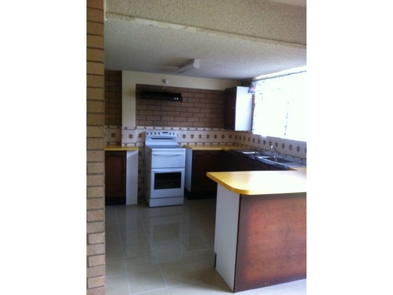 2/16 MORTON STREET, Huskisson NSW 2540