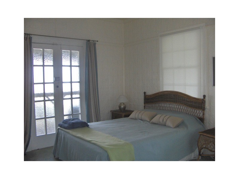 8 ADMIRALTY CRESCENT, Huskisson NSW 2540