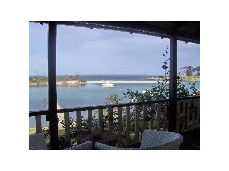 8 ADMIRALTY CRESCENT, Huskisson NSW 2540