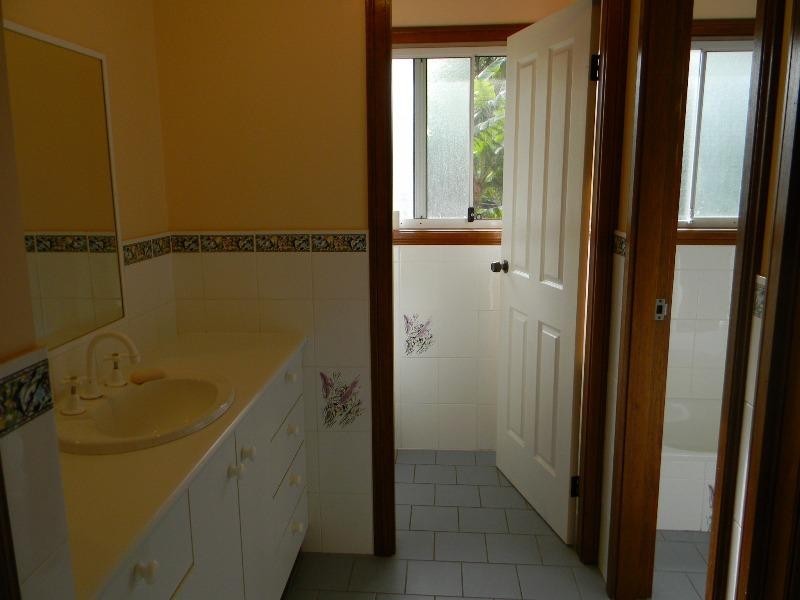 15 Jaycee Avenue, Nowra NSW 2541