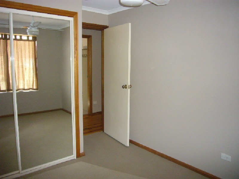 20 MOUNTAIN STREET, Sanctuary Point NSW 2540