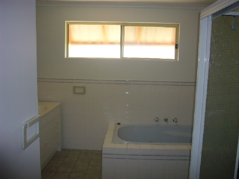 20 MOUNTAIN STREET, Sanctuary Point NSW 2540