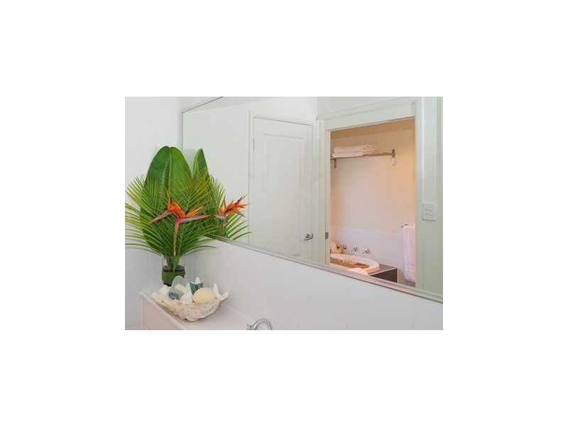 10 Hogbin Crescent, Sanctuary Point NSW 2540