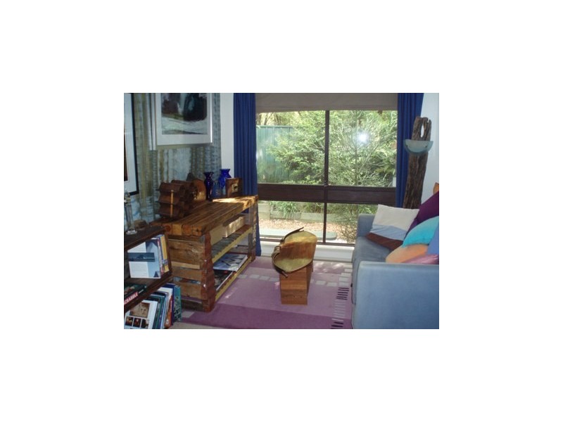 9 HUNT STREET, Old Erowal Bay NSW 2540