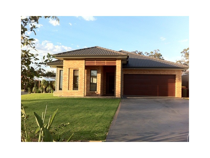 15 Hogbin Crescent, Sanctuary Point NSW 2540