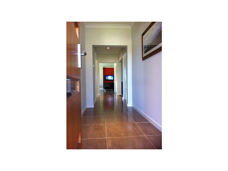 15 Hogbin Crescent, Sanctuary Point NSW 2540