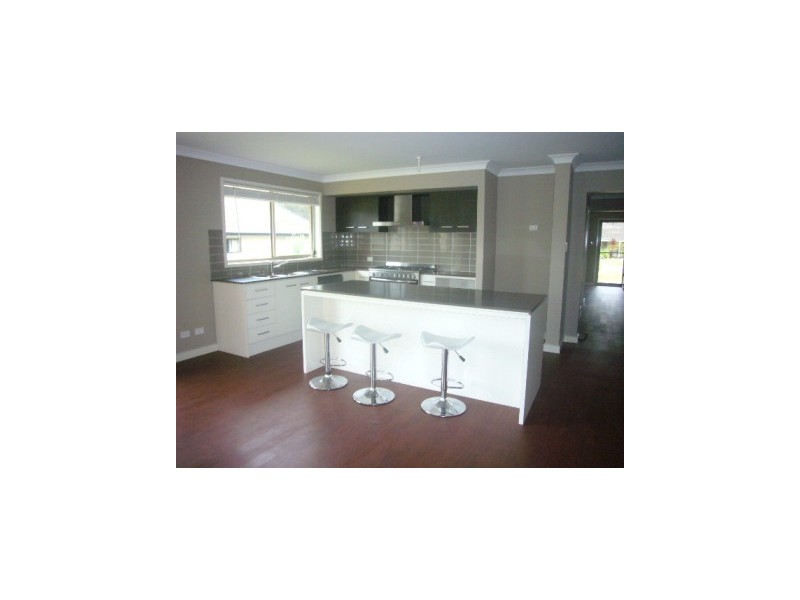 11 Maxwell Crescent, Sanctuary Point NSW 2540