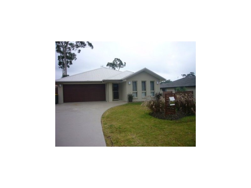 11 Maxwell Crescent, Sanctuary Point NSW 2540