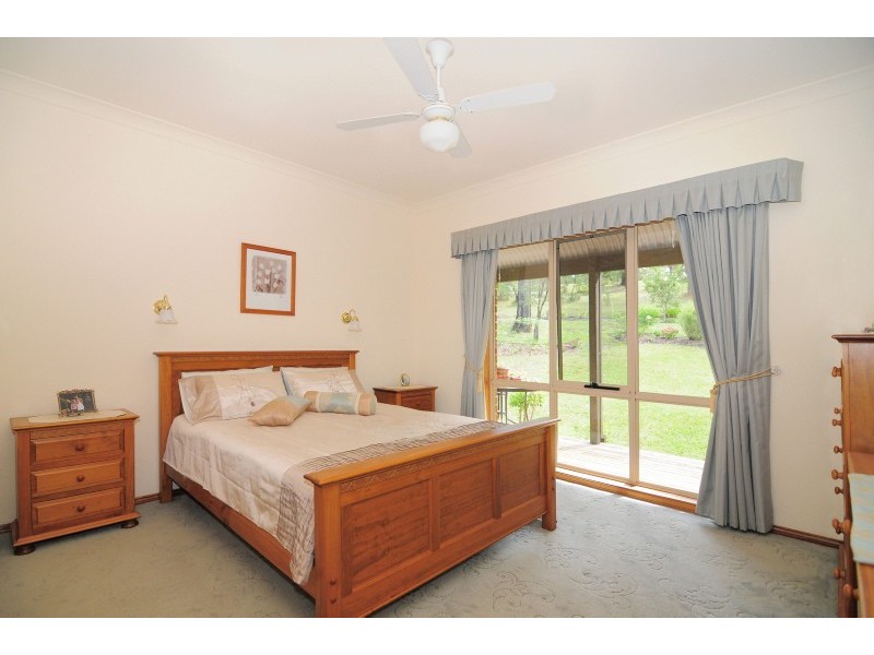 35 McArthur Drive, Falls Creek NSW 2540