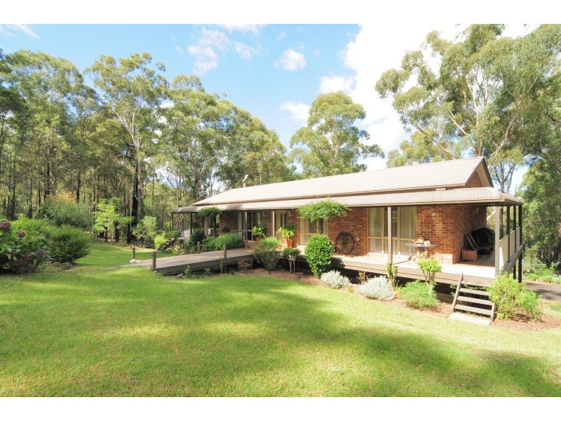35 McArthur Drive, Falls Creek NSW 2540