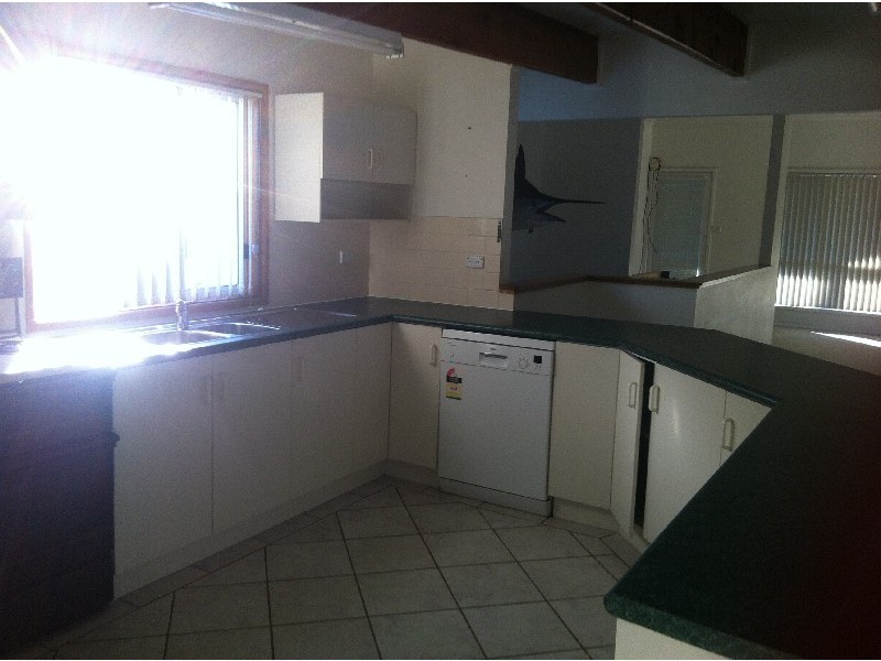 37 Dunisla Street, Sanctuary Point NSW 2540