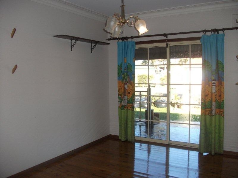 17 Roulstone Crescent, Sanctuary Point NSW 2540