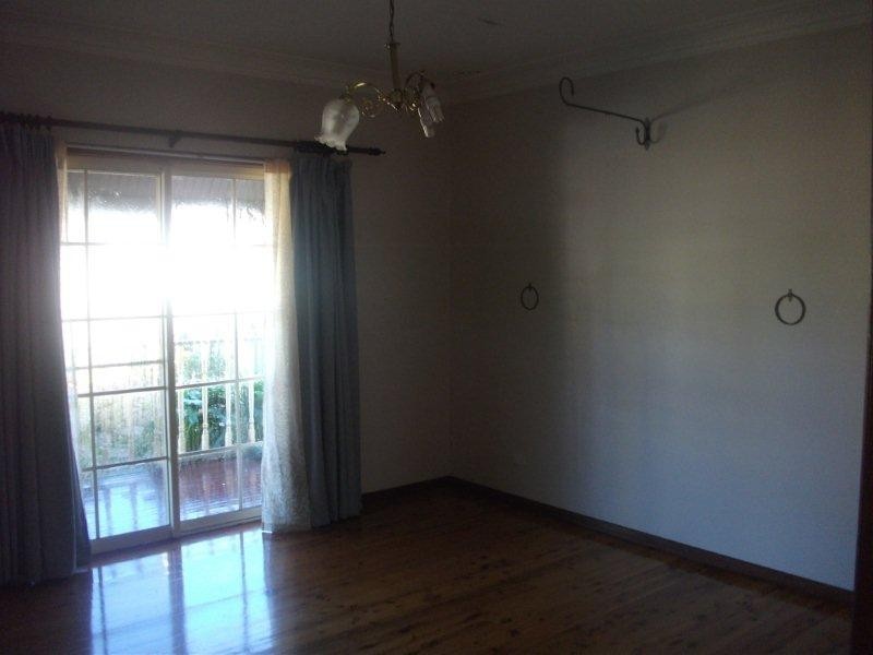 17 Roulstone Crescent, Sanctuary Point NSW 2540