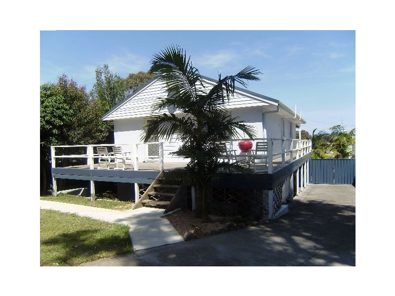 25 Bruce Street, St Georges Basin NSW 2540